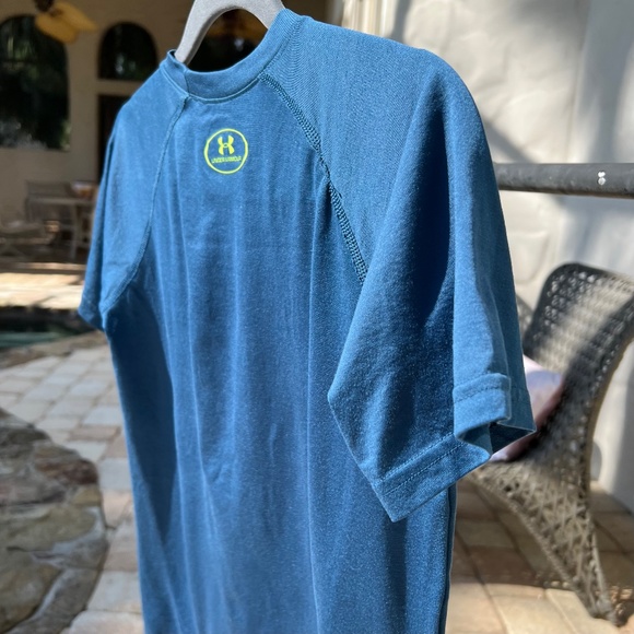 Boys HeatGear Under Armour Short Sleeve - Picture 10 of 16